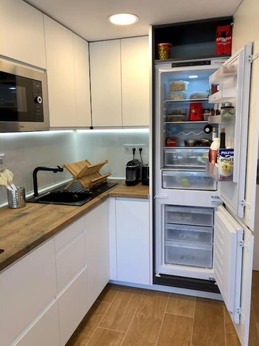 Appartamento Sea View, Pool, Free Parking, Wifi, Port Aventura Salou Esterno foto